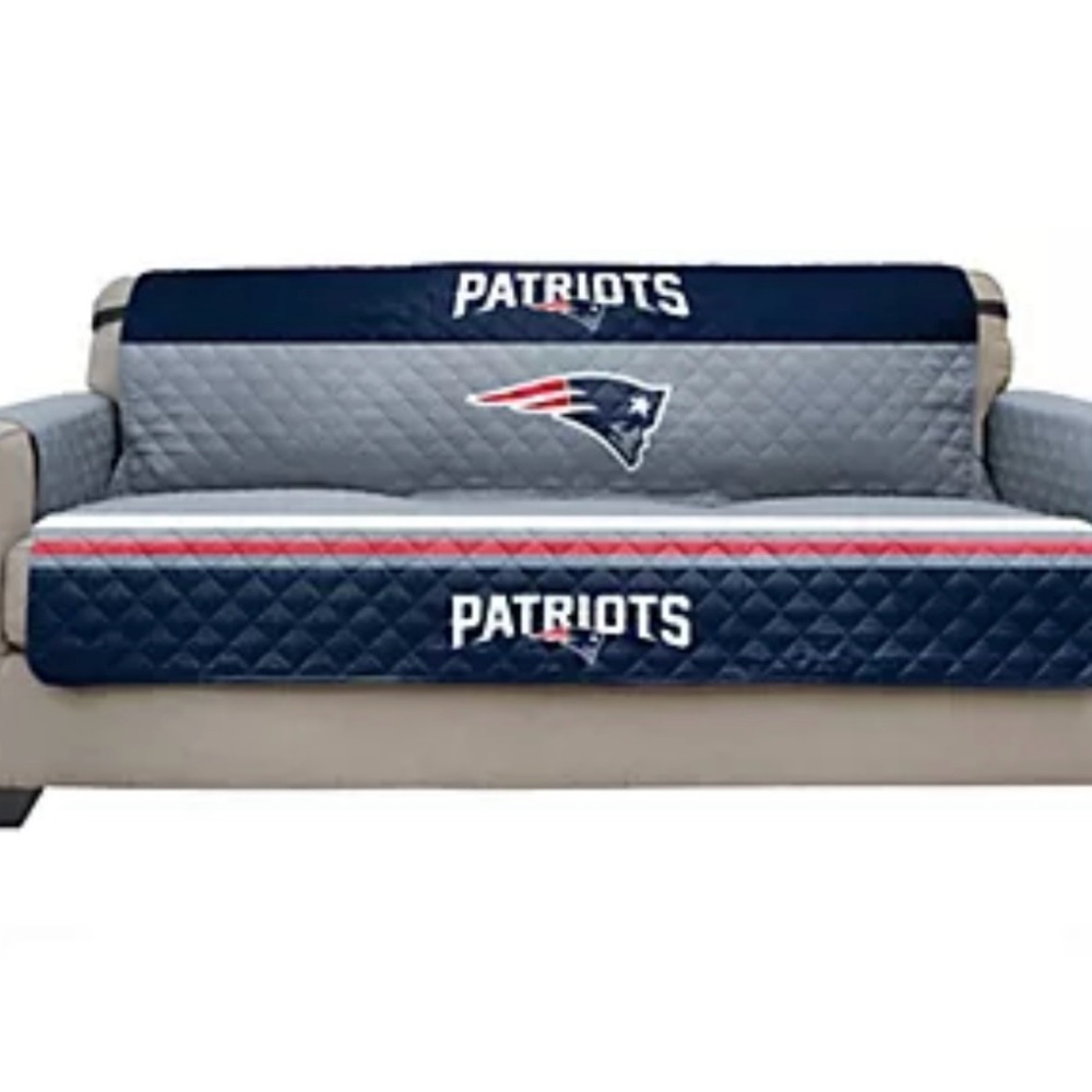 Patriots Quilted Sofa Cover - Gray and Blue